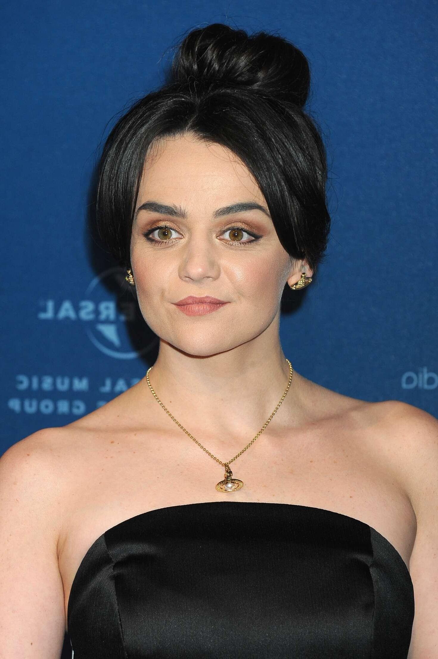 Garotas famosas: Hayley Squires