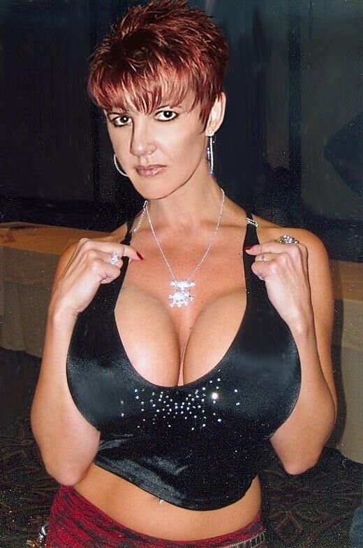 Die Big Tits MILF Collection Vol.