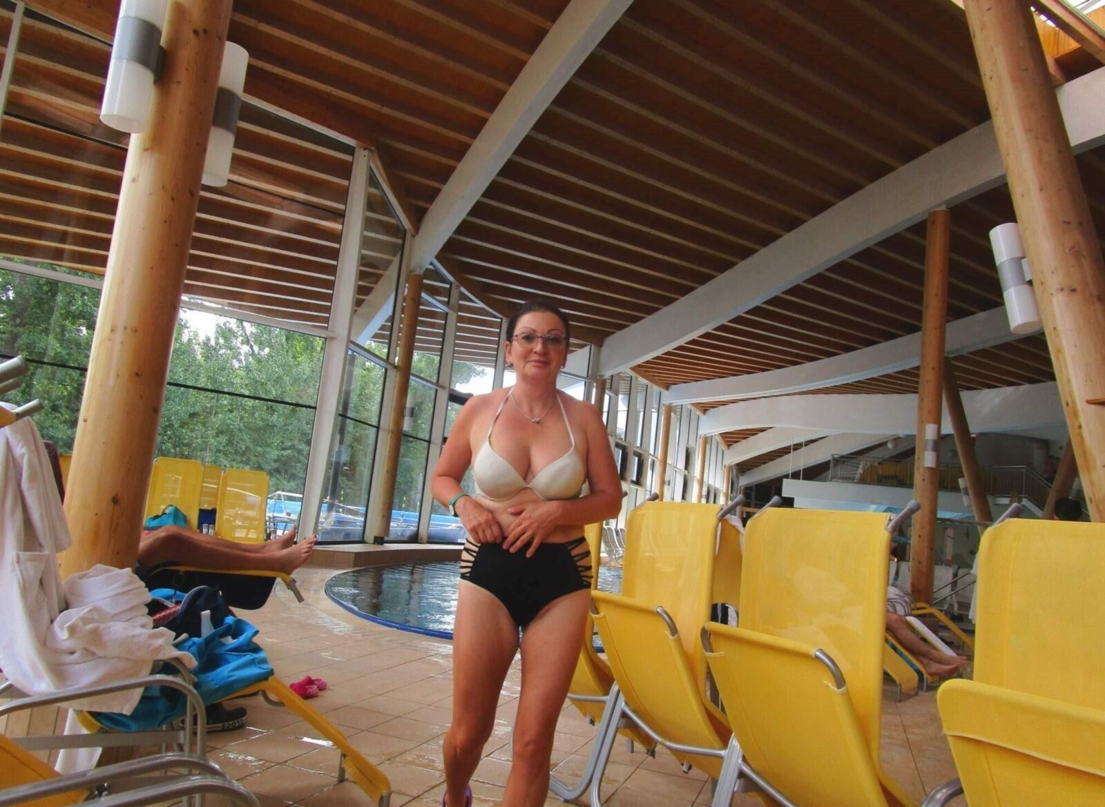 Euro MILF on Vacation