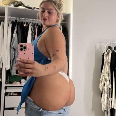 Laura Big Ass Big Tits Curvy Beauty Blonde Girl Mixed Hot Shots