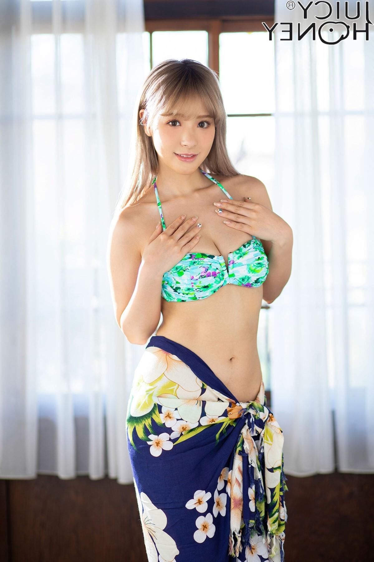 Kana Momonogi Takahashi Shoko X City Juicy Honey