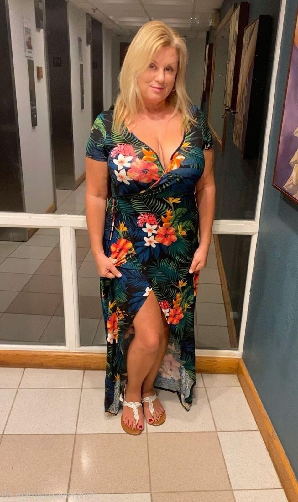 Dkm Mature Busty Blonde BBW