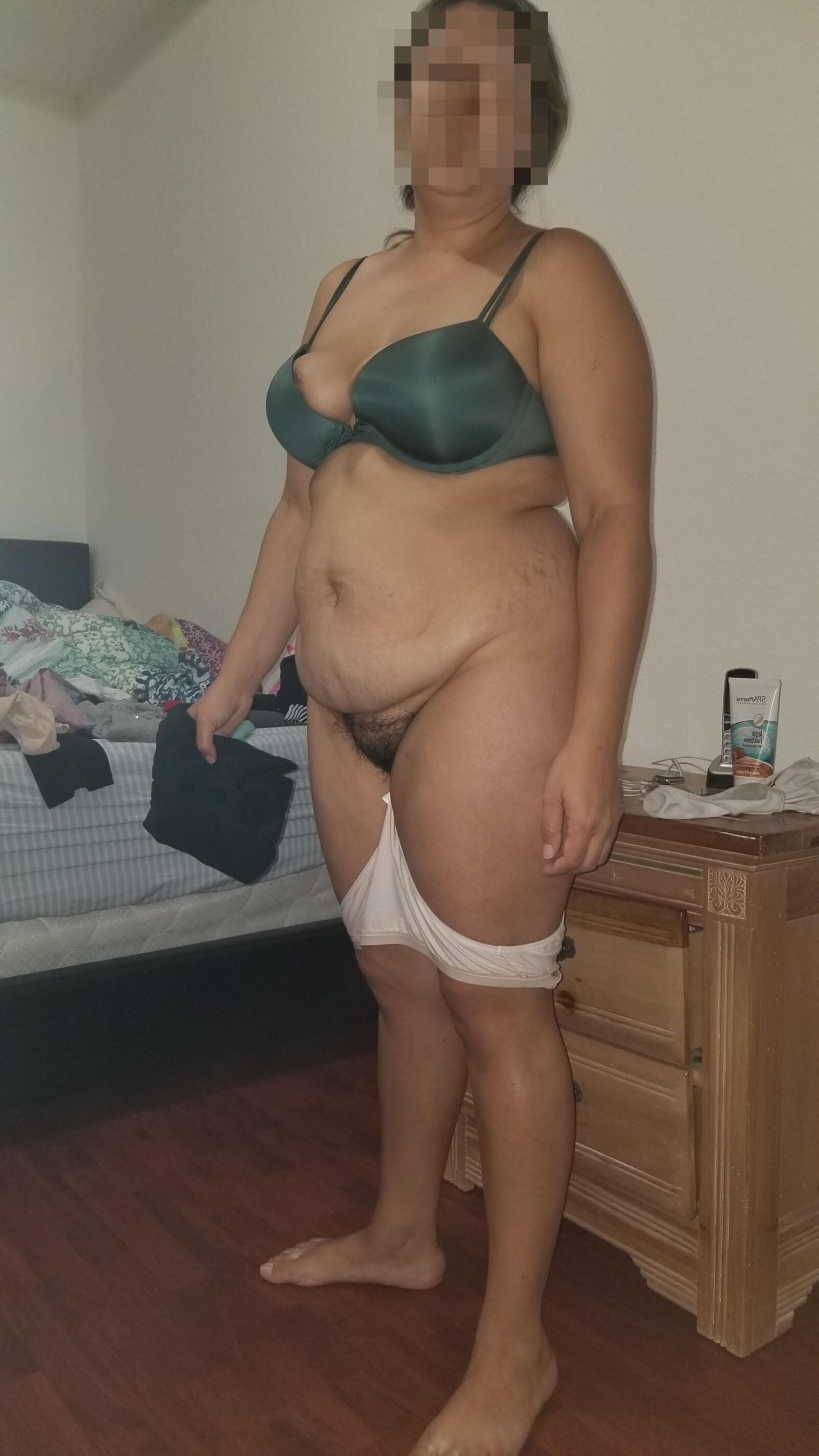 Caught Her in Panty ans Bra Bushy Dark Pussy