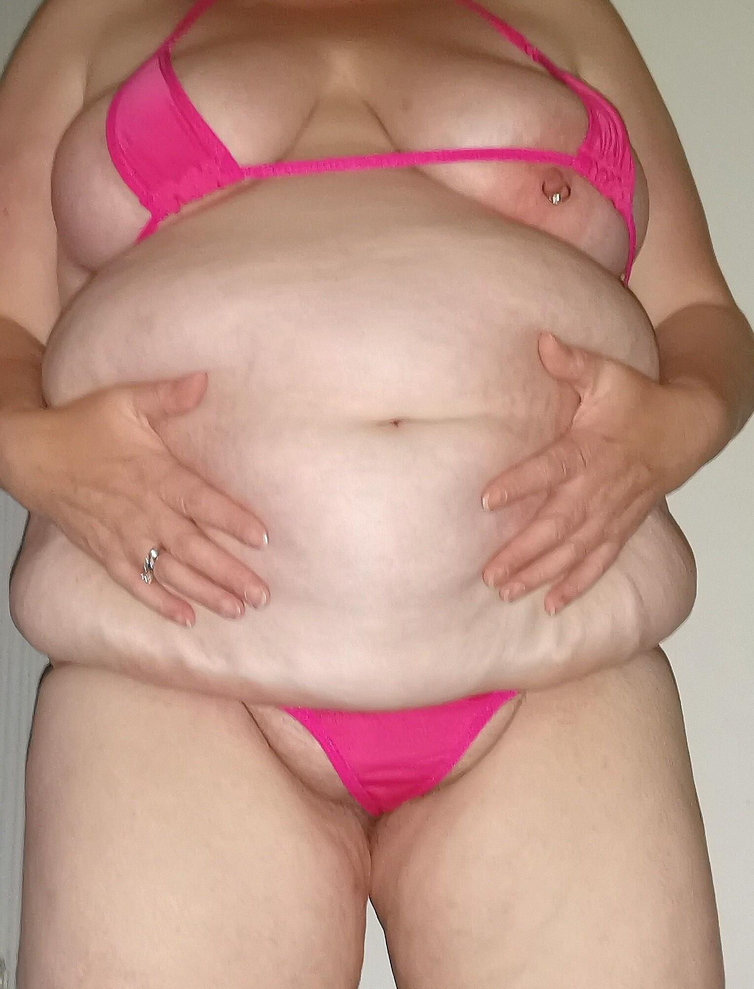 BBW Frau rosa Bikini