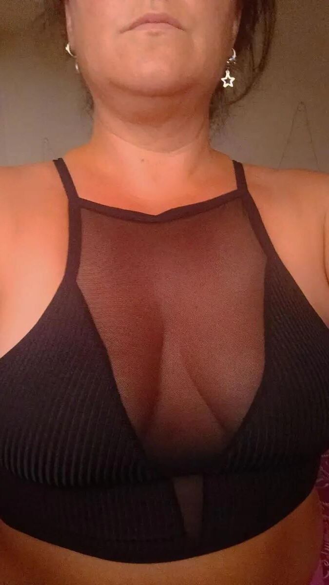 busty mature slut