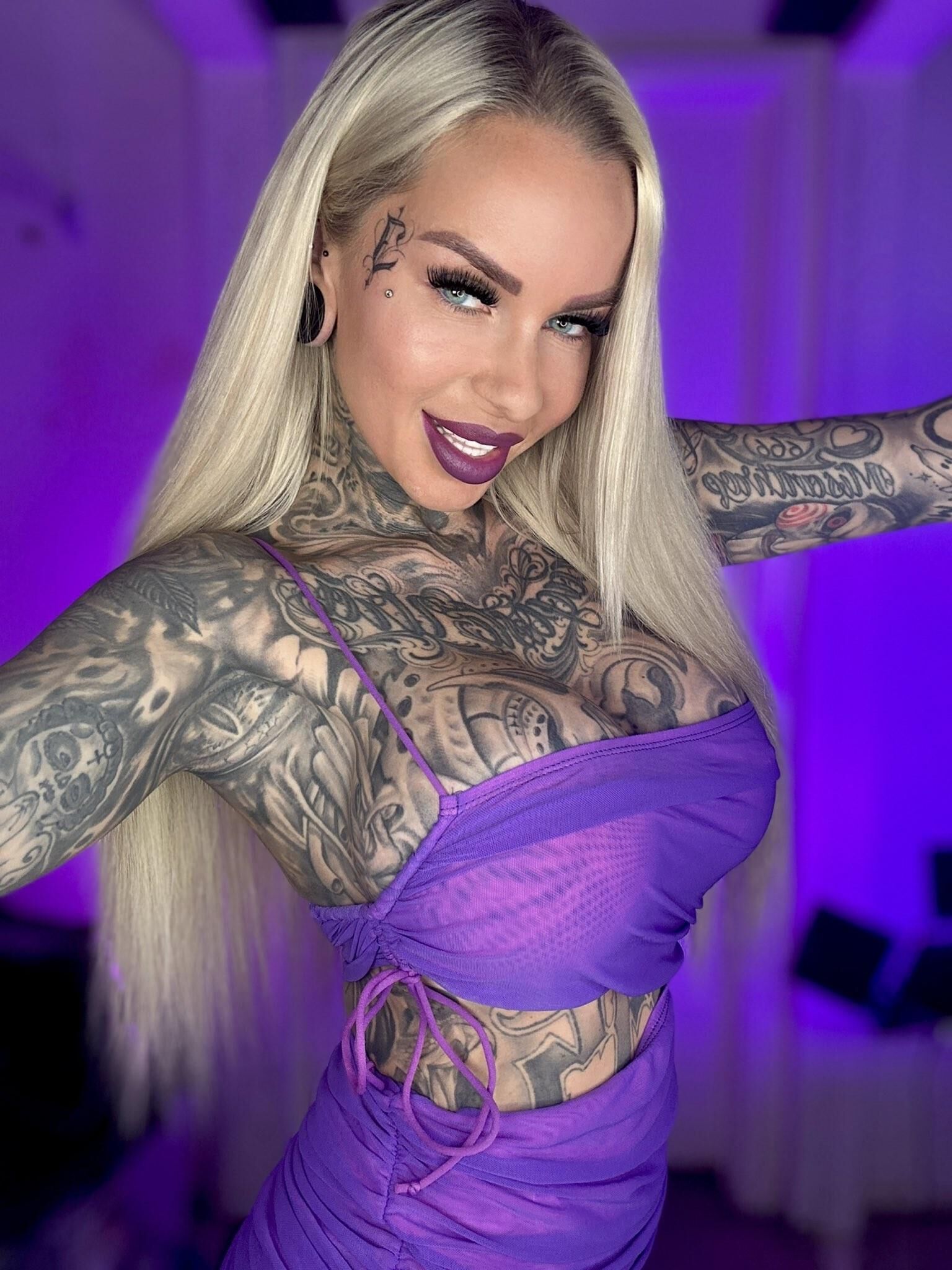 Gymgamergirl Superbe poupée Barbie tatted