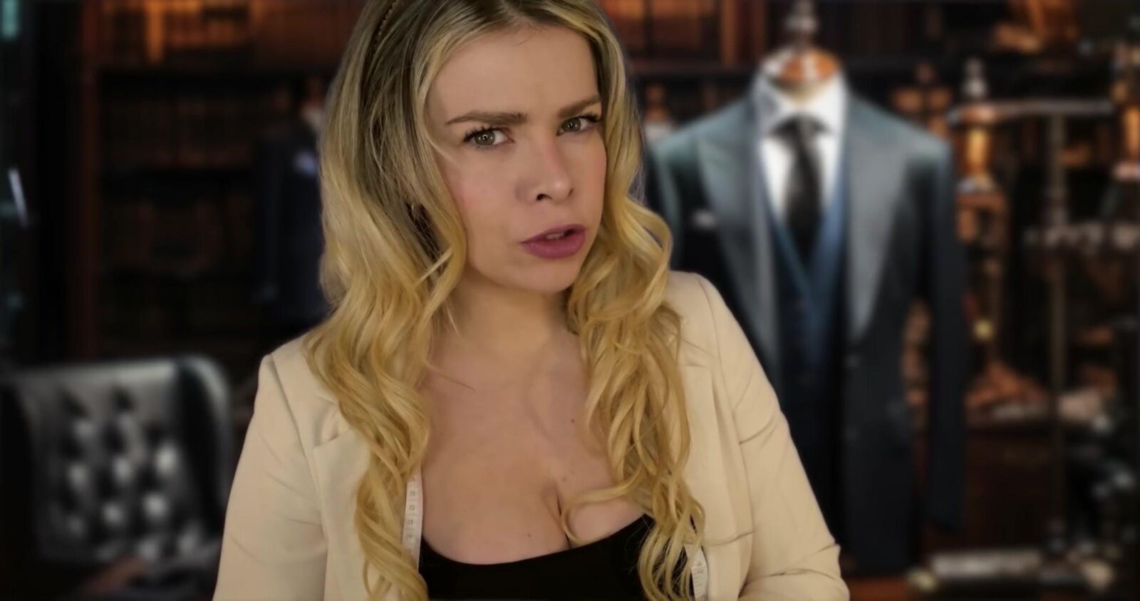 Murmuros escoceses ASMR Private Suit Fiting Lauren Woods