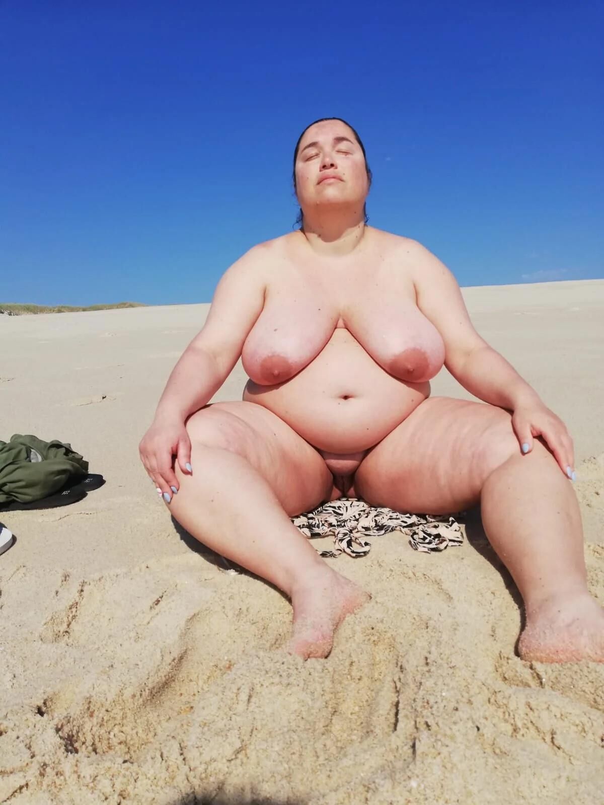 BBW Nudist и Pegging Par