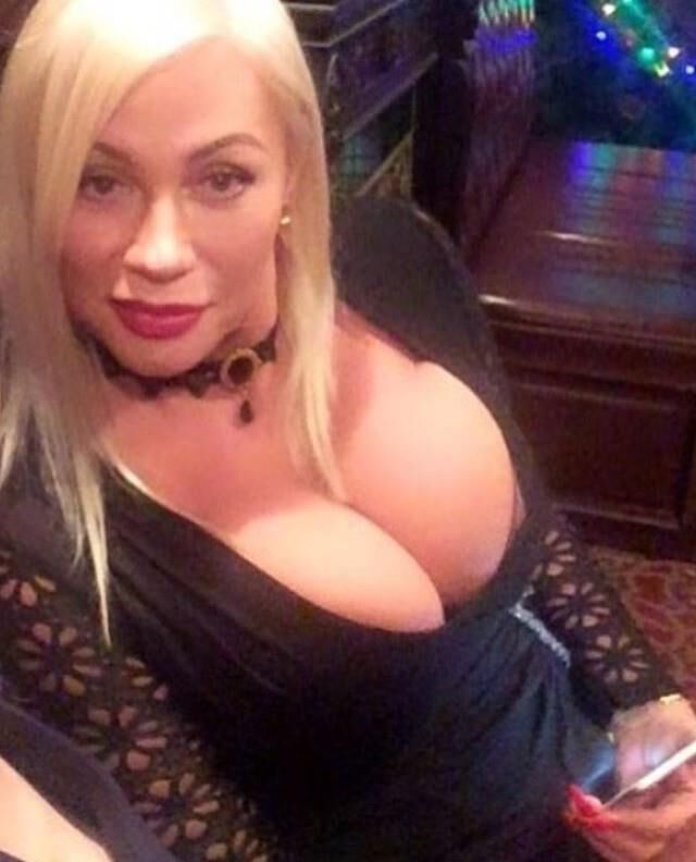 Big tits selfie princess bimbo self -pic southot teen slut