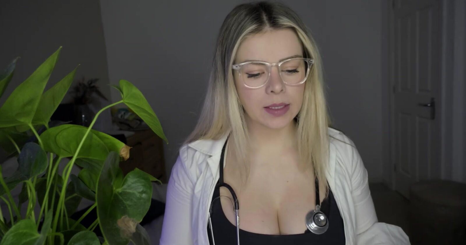 Scottish Murmurs ASMR Med Student Exam Lauren Woods