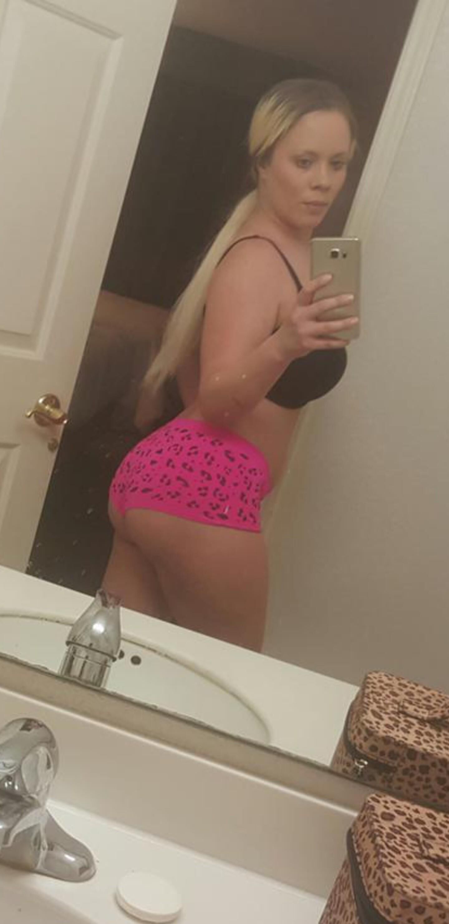 San Diego / Las Vegas Whore Kendra