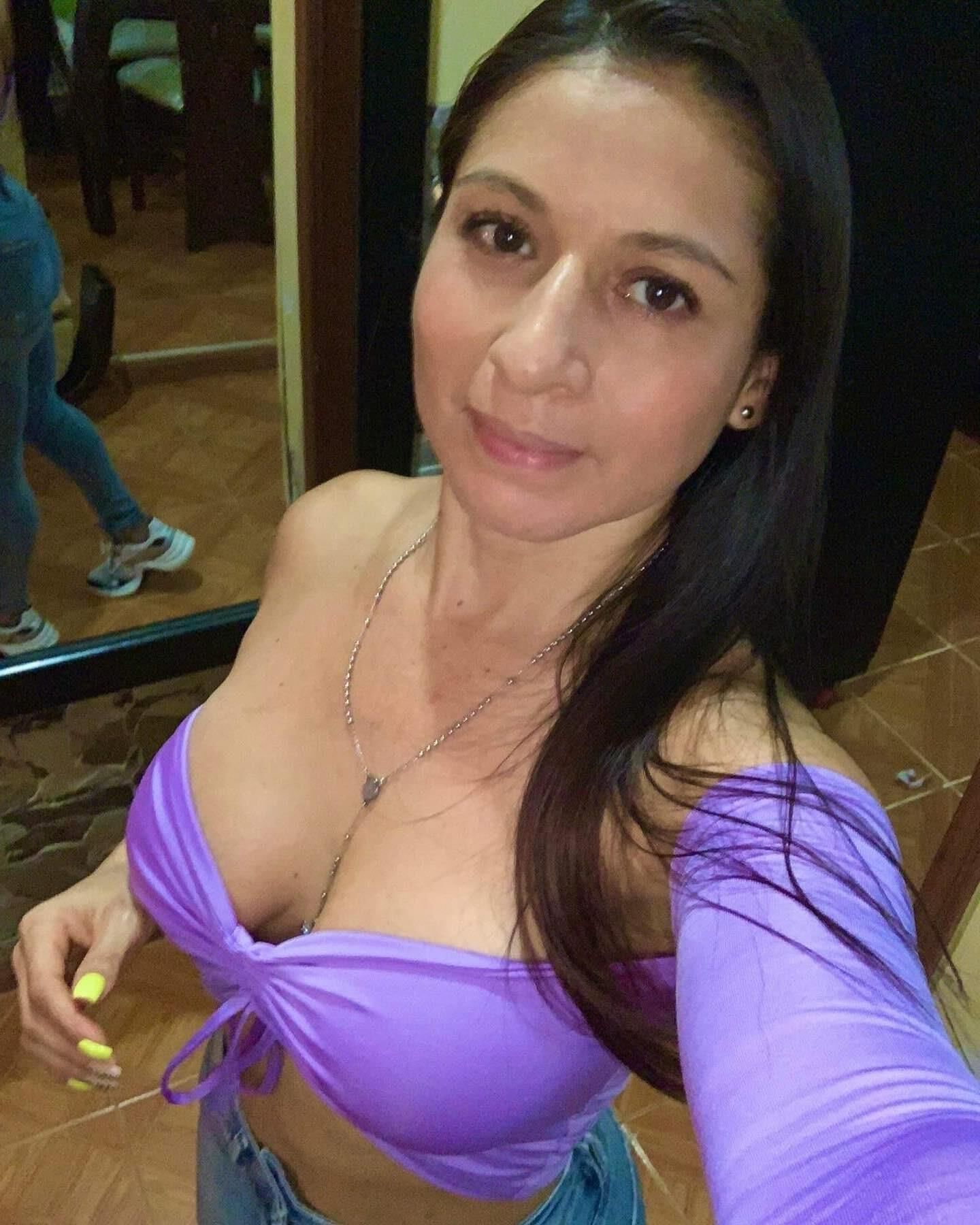 Voluptuosa sexy caliente madura