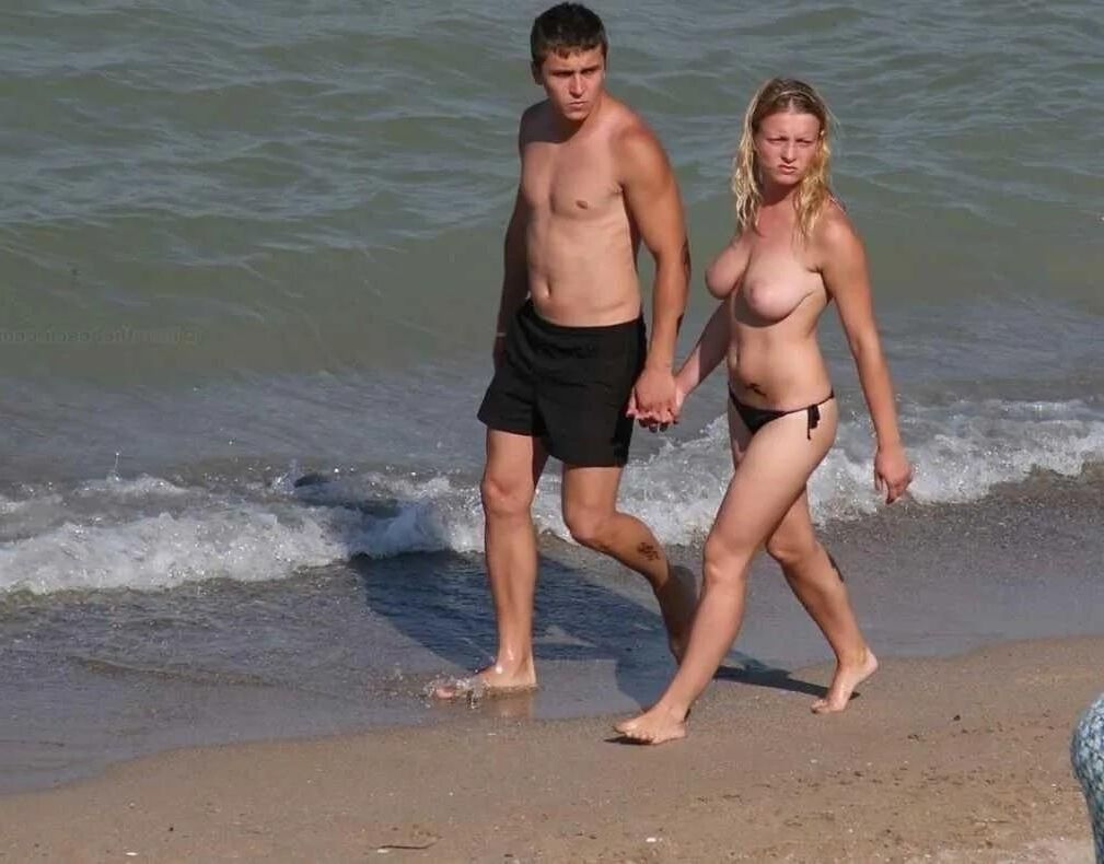 Amadores de topless na praia