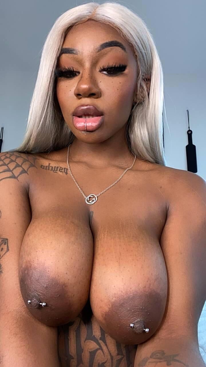 Tetas negras