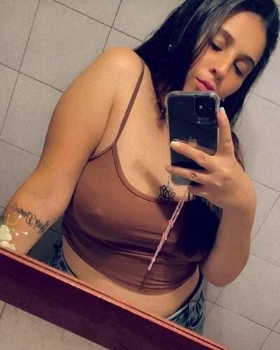 PEZONES DUROS Y DELICIOSOS... POKIES LATINAS