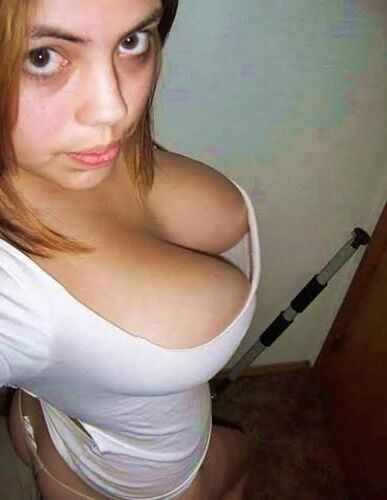 TETAS GRANDES Y HERMOSAS...