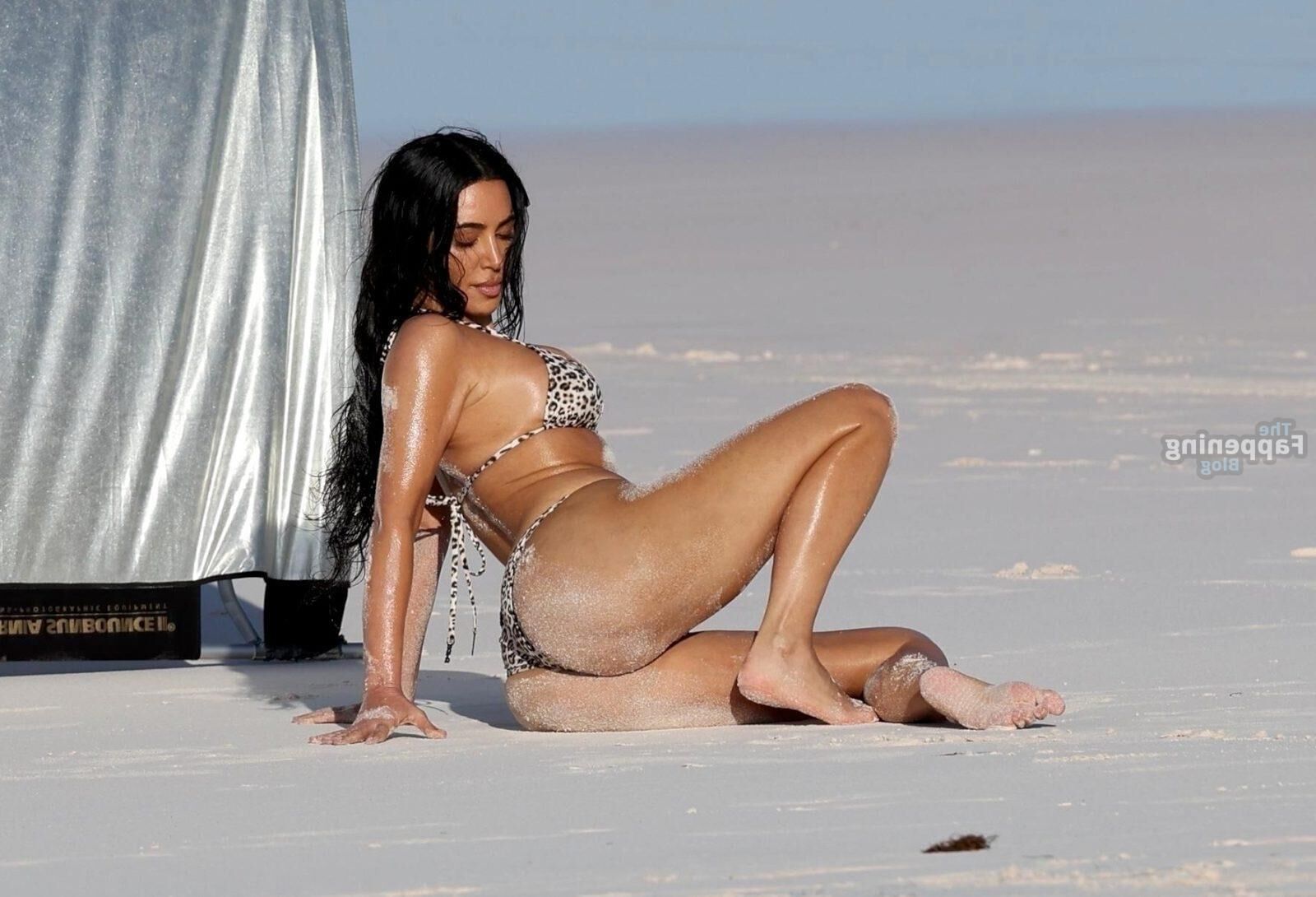 Kim Kardashian Badebekleidung