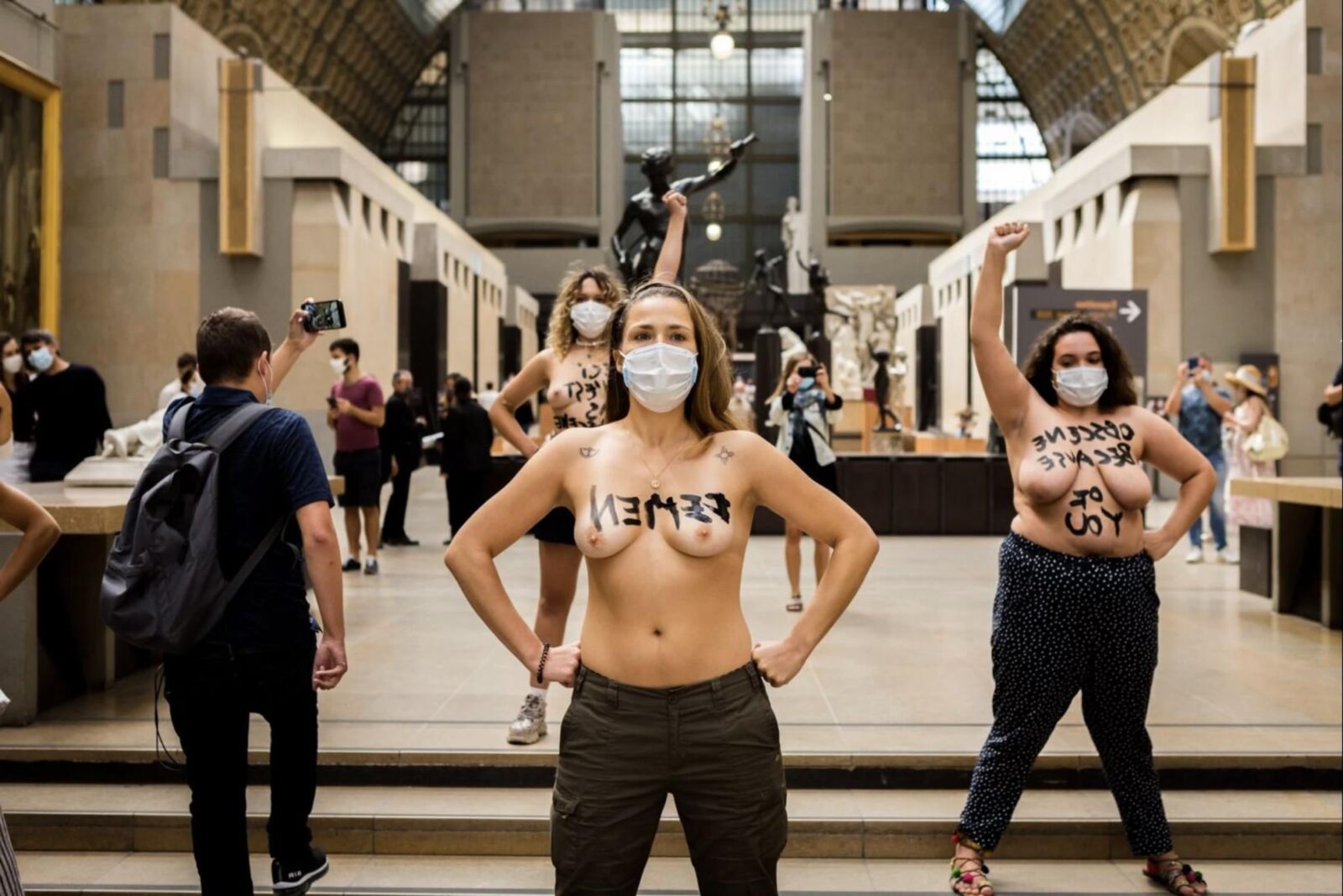 Nous ne nous soucions pas de votre protestation. 