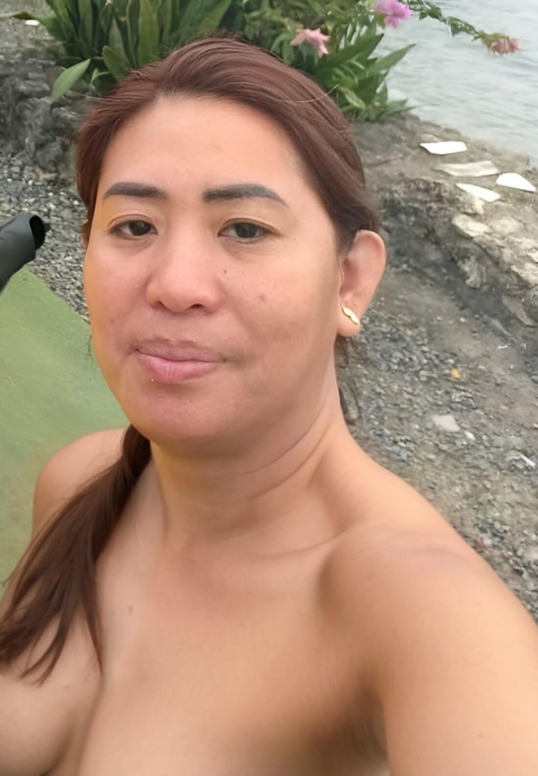 Pinay Hotwife