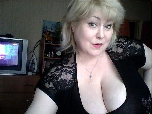 BBW Beauty Mature Blonde Oksana du Kazakhstan