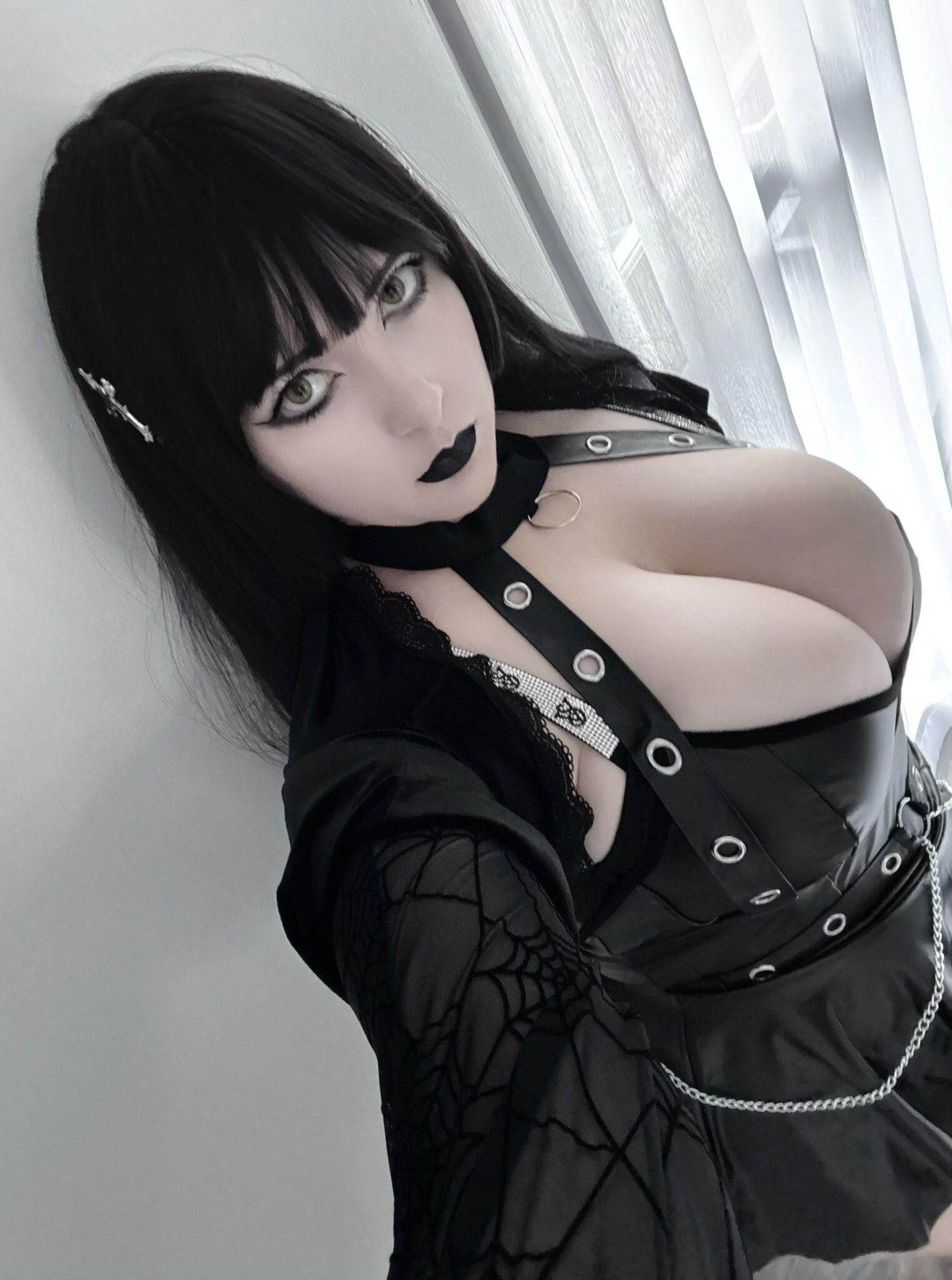 Материал GF GOTH GOTH NIKA