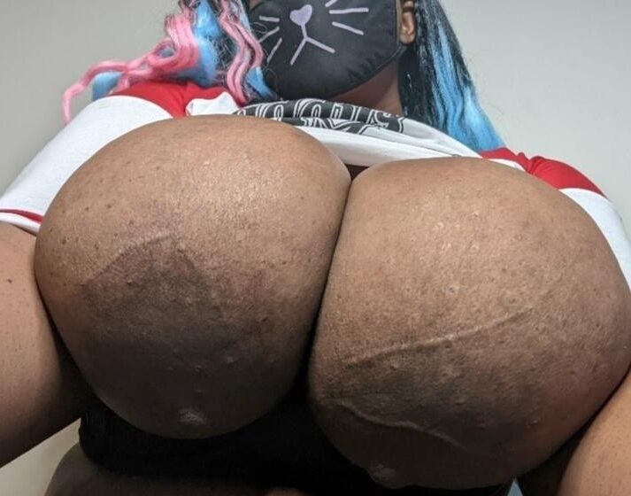 Huge Tits Club Pt.