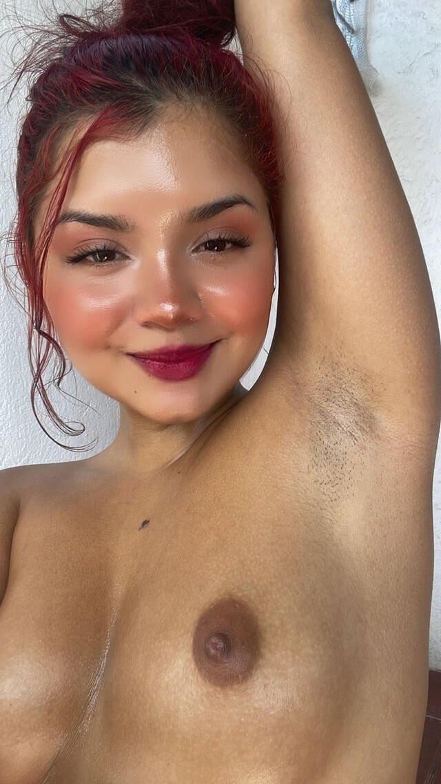おっぱい胸乳首