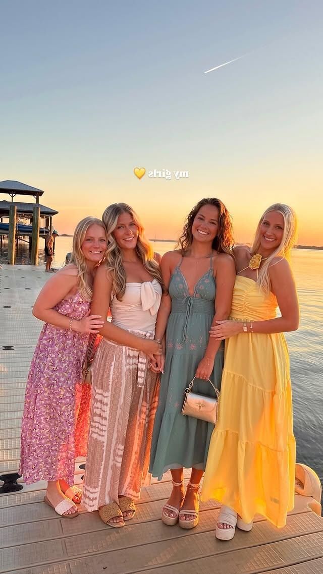 Groups of women 