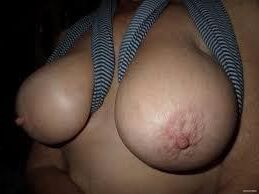 Titts in Bra