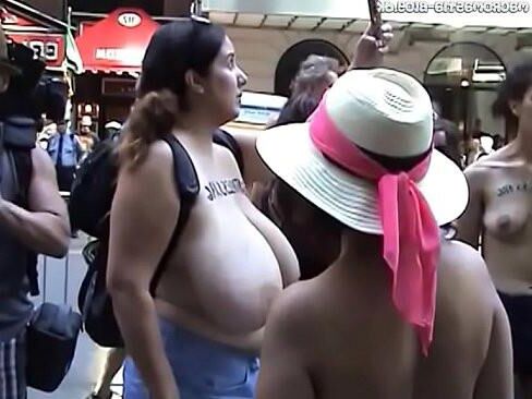 I Love big Boobs 