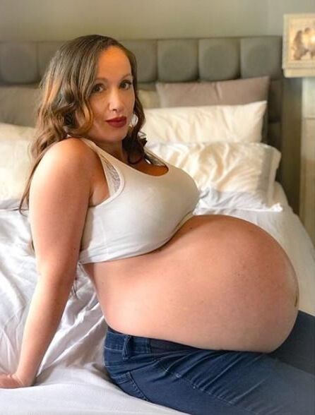 Pregnant Girls Carrying My DNA 