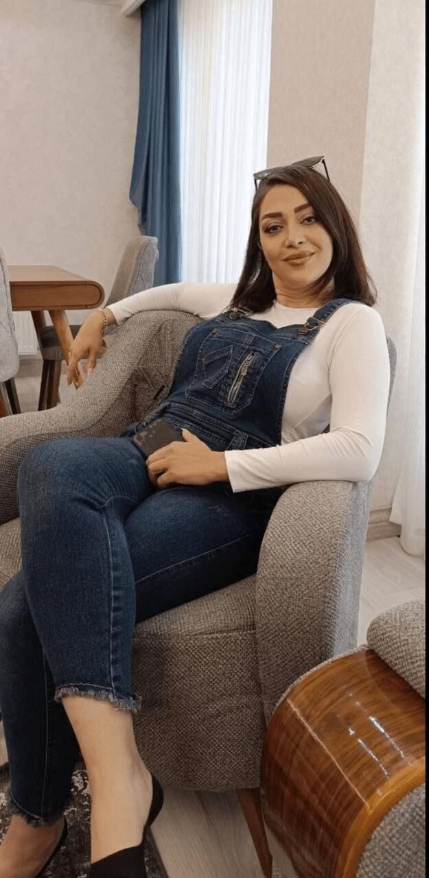 Esposa cachonda iraní
