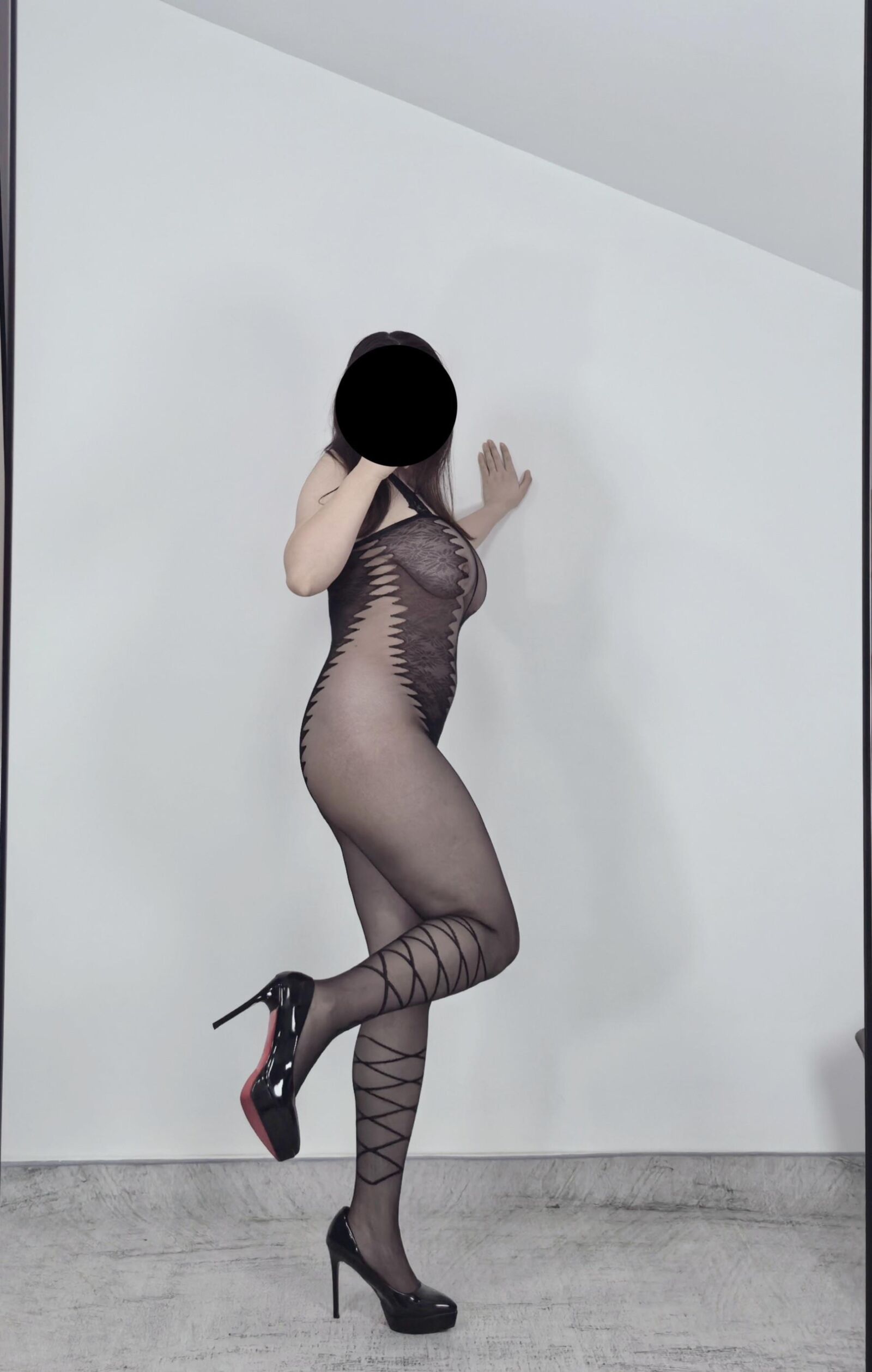 Is my wife sexy in selfies?