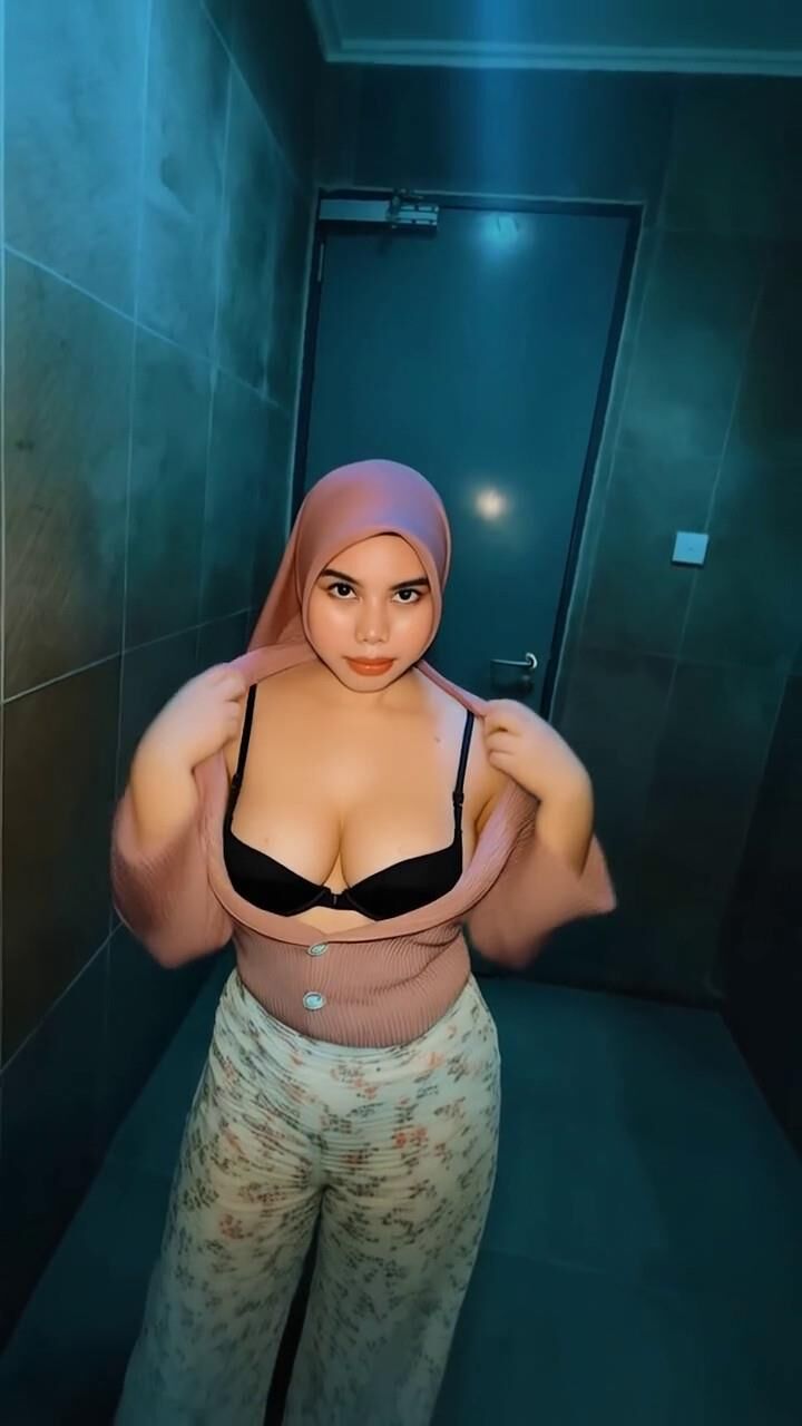 Siti Nurjanah Bugil Indojilbab
