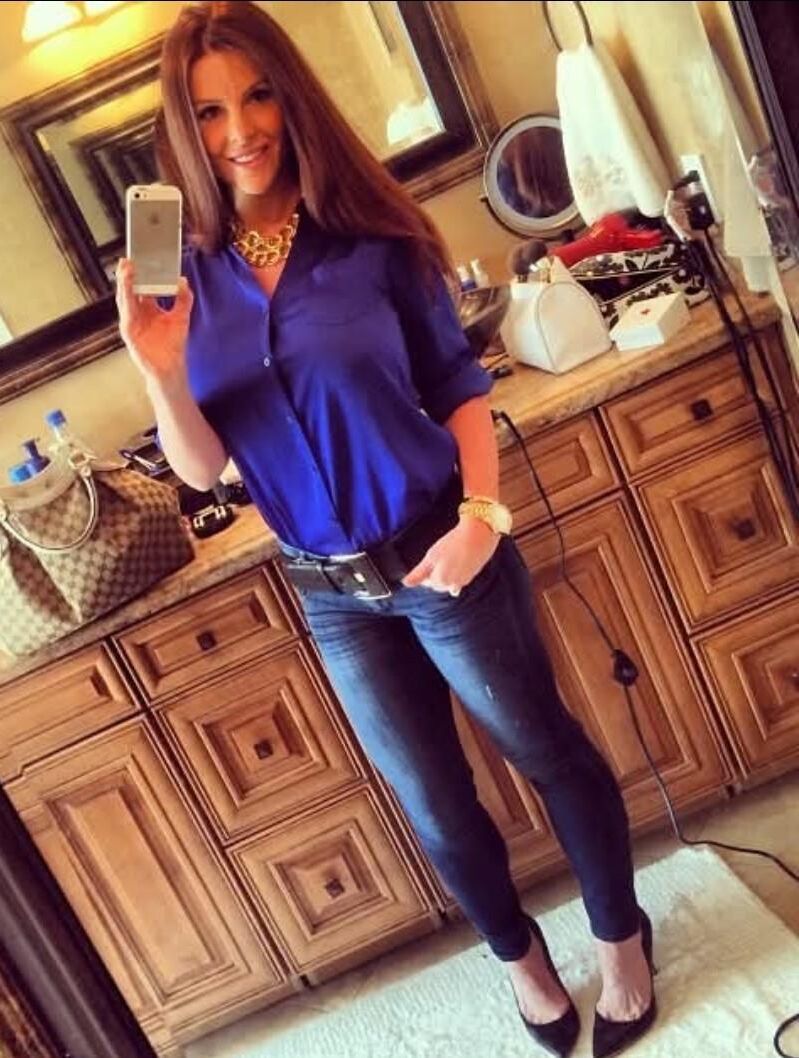 Bimbo Fit Milf Mom