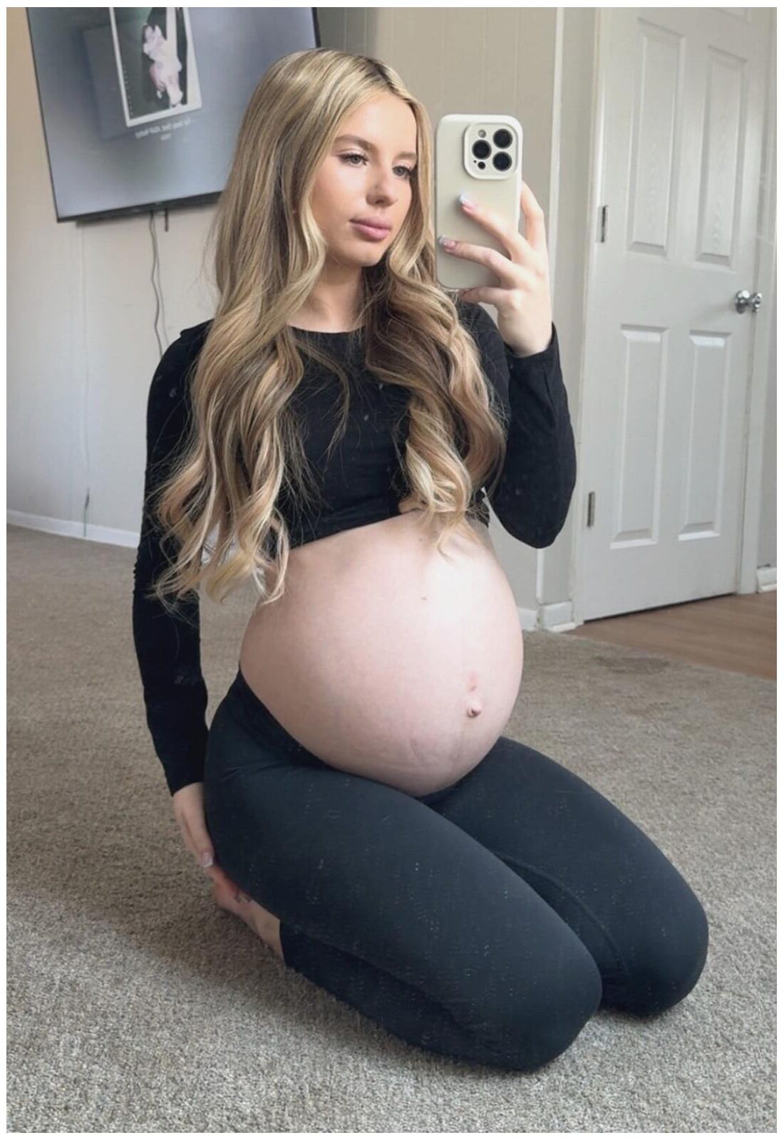 Pregnant Girls Carrying My DNA 