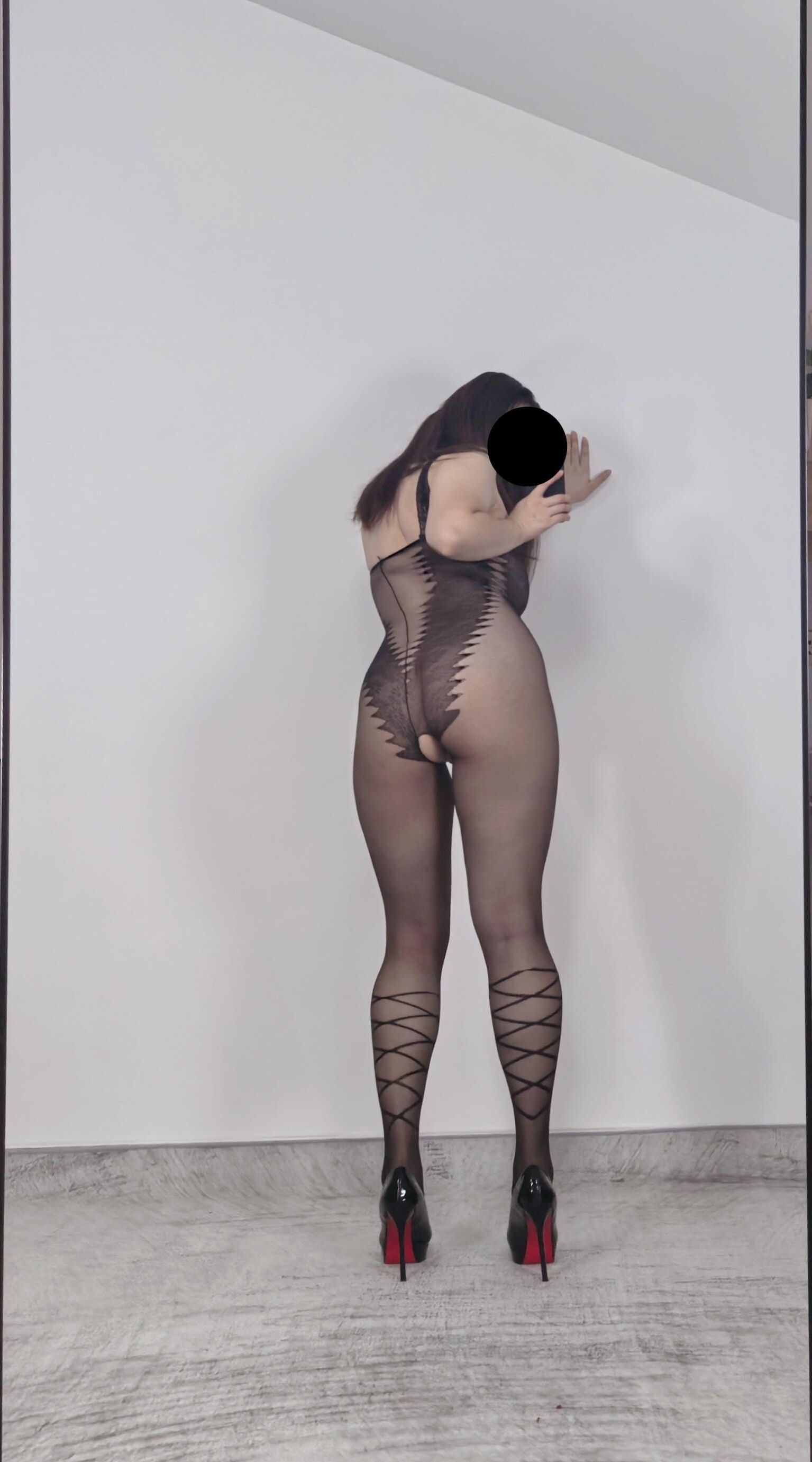 Is my wife sexy in selfies?
