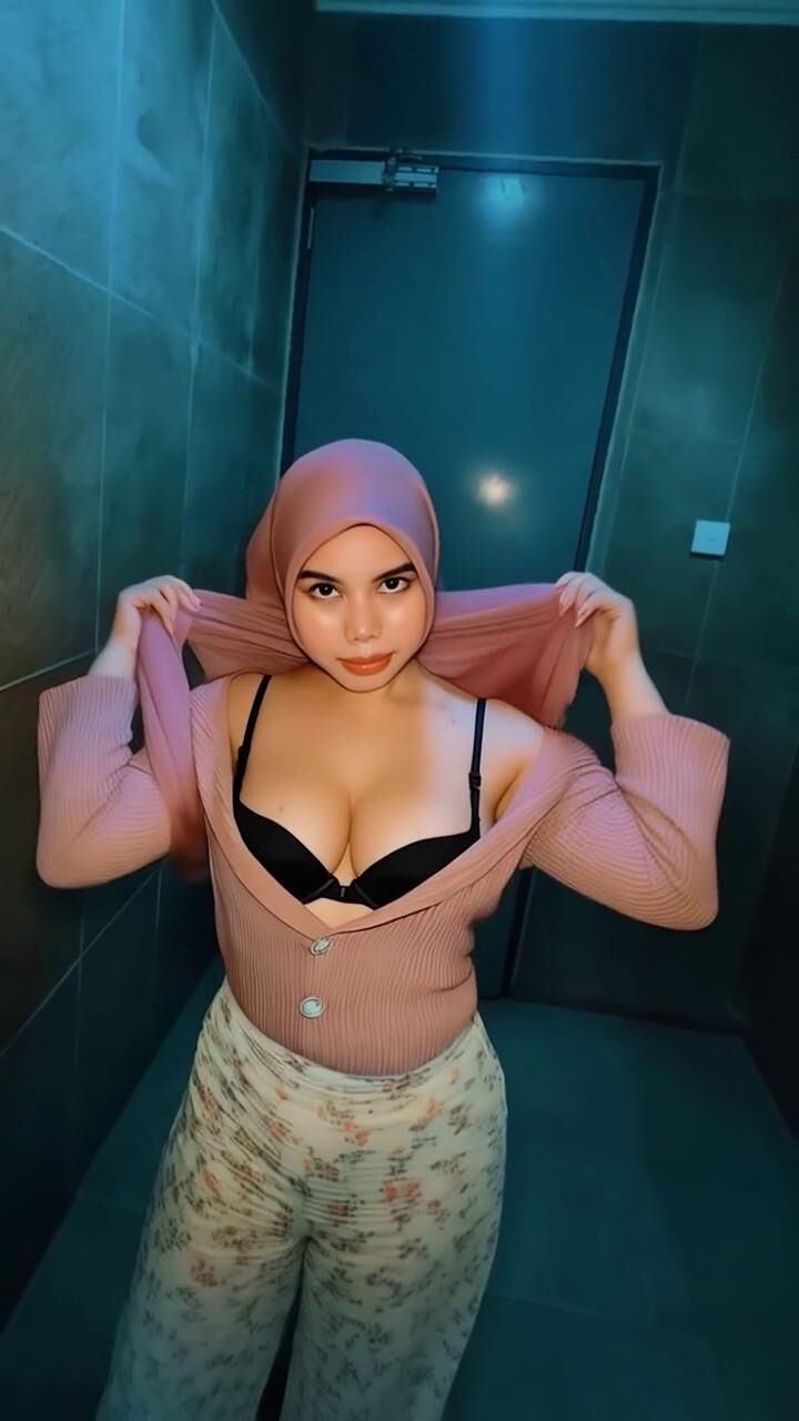 Siti Nurjanah Bugil Indojilbab