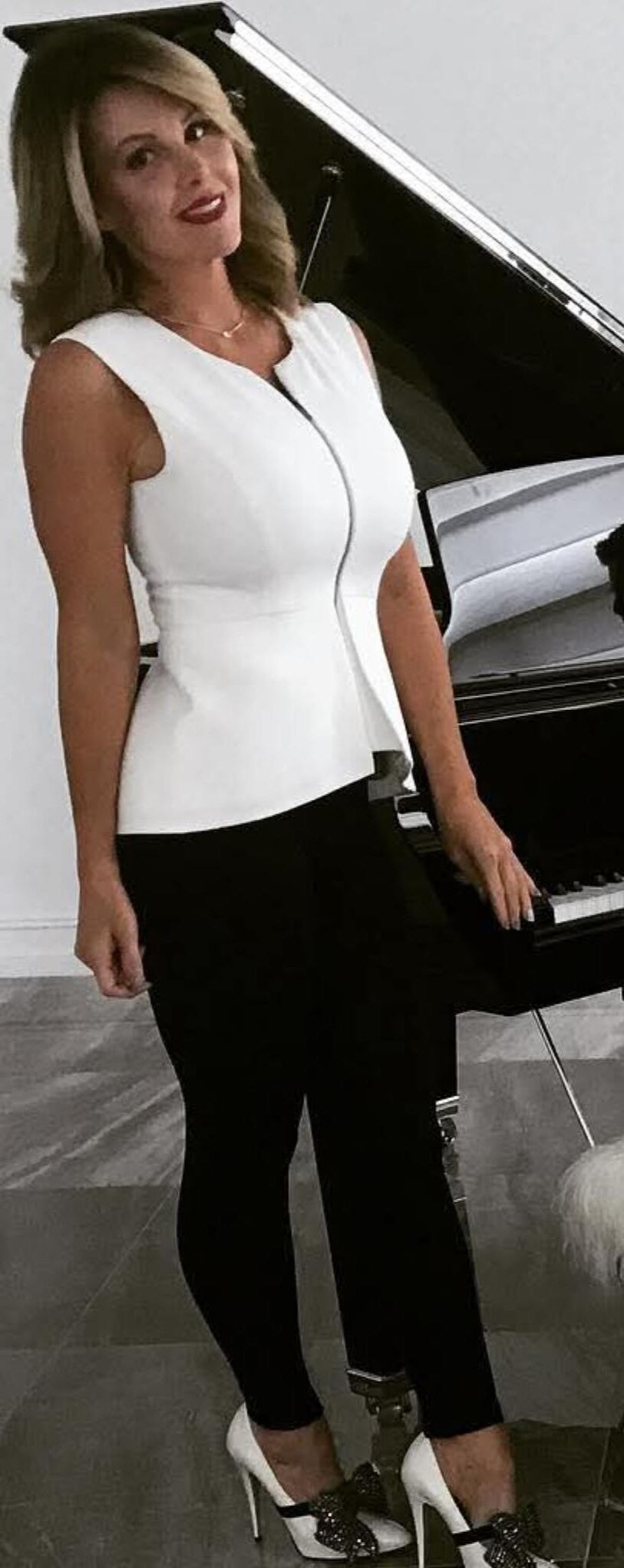 Bimbo Fit Milf Mom