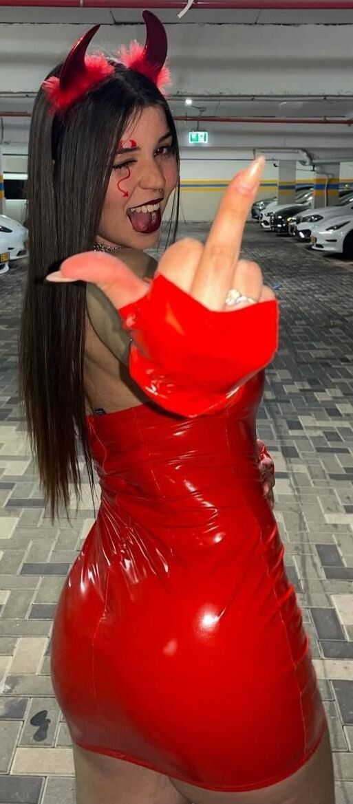 tetas y culo en el fuckmeat May