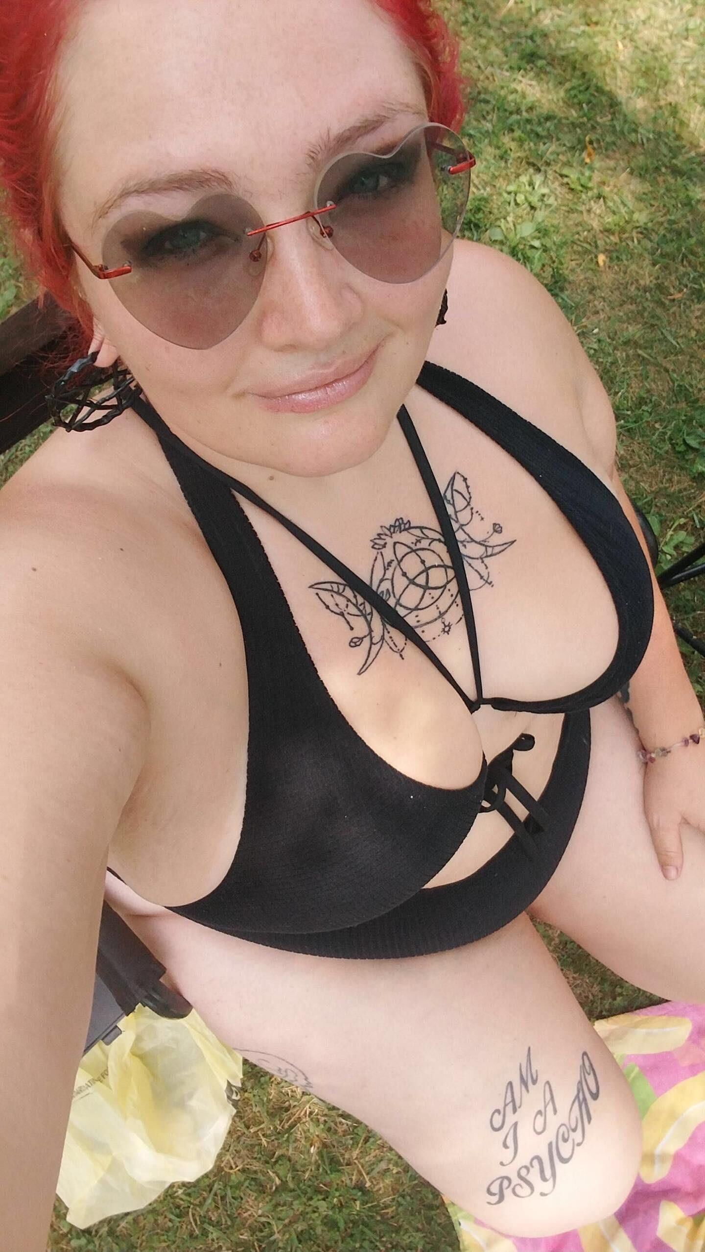 Evilateddybequeen sur insta elle vend aussi