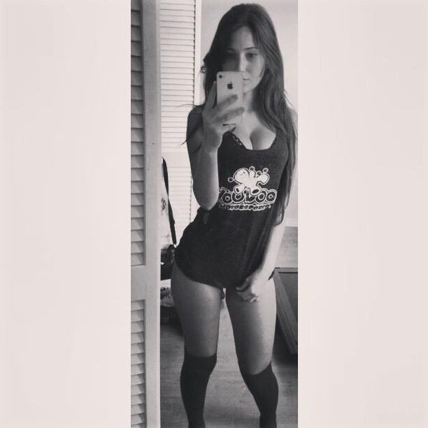 Angie Varona