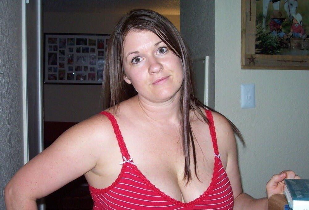 Hotwife peituda Jody