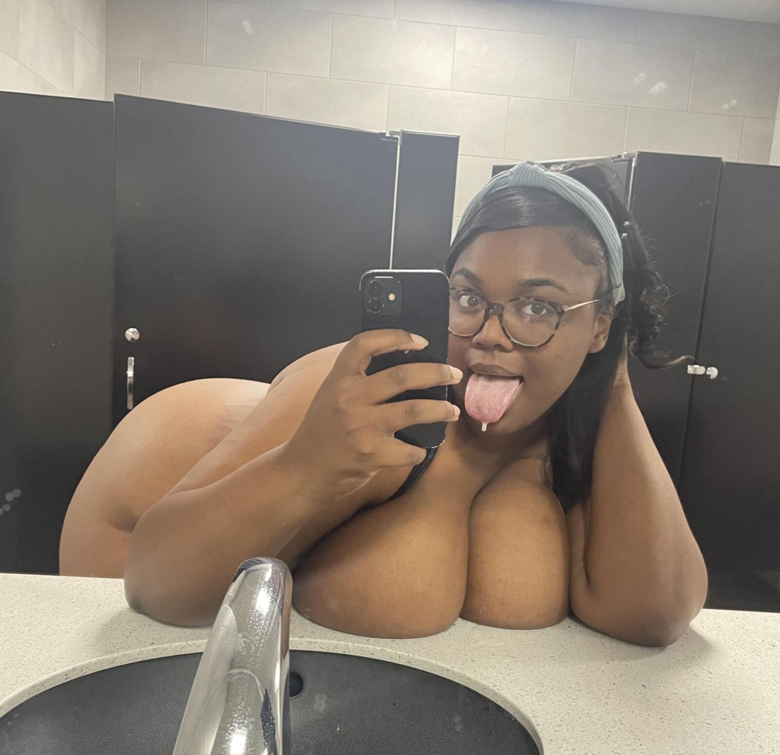 BBWエボニーシャネルが無修正
