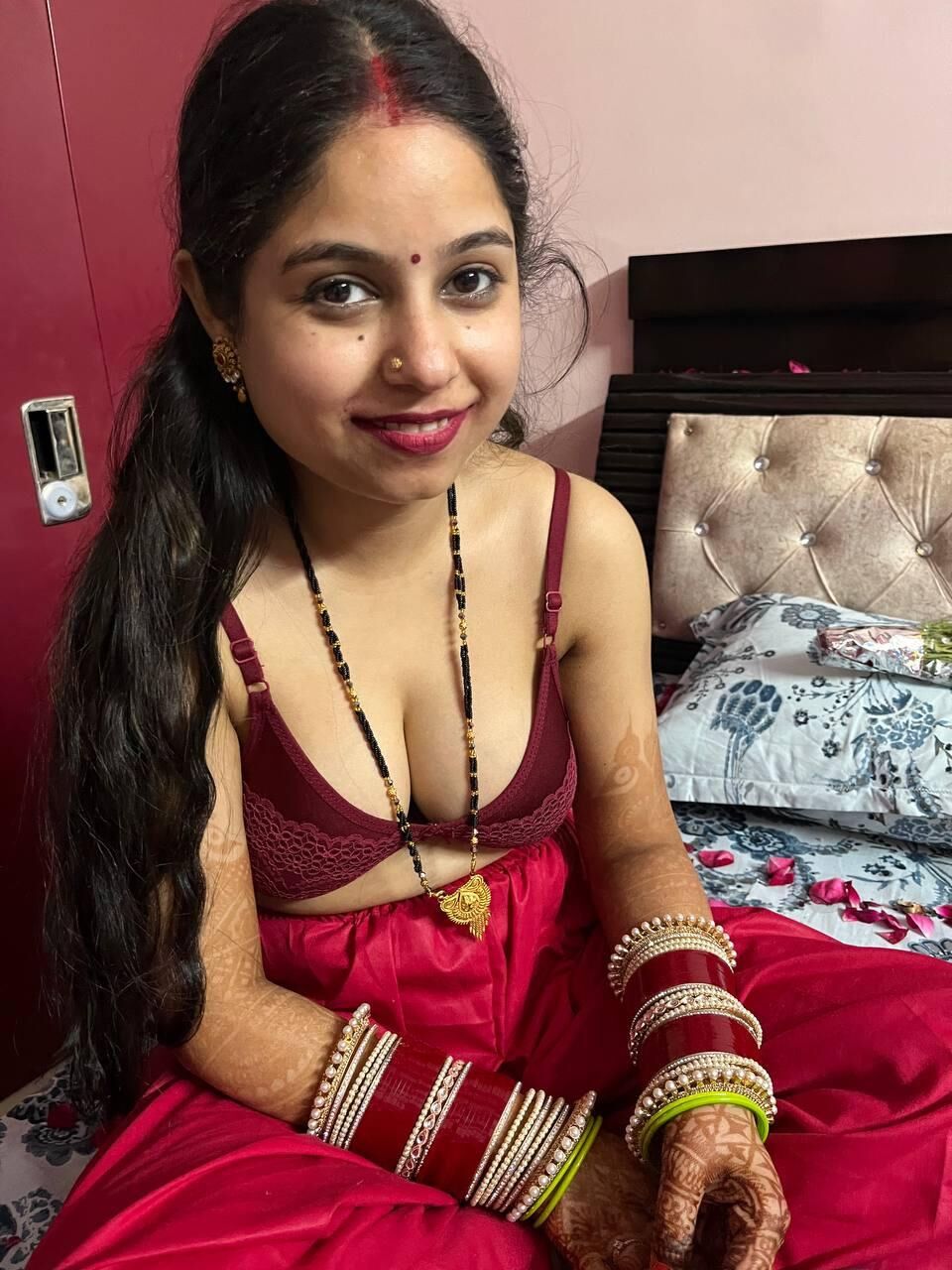 インドの妻ストリッピング