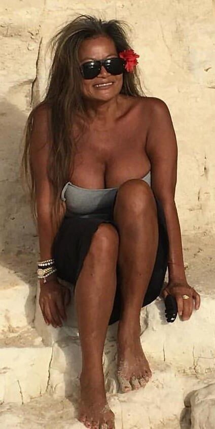Französische Milf Asiat Big Tits Grosses Loches