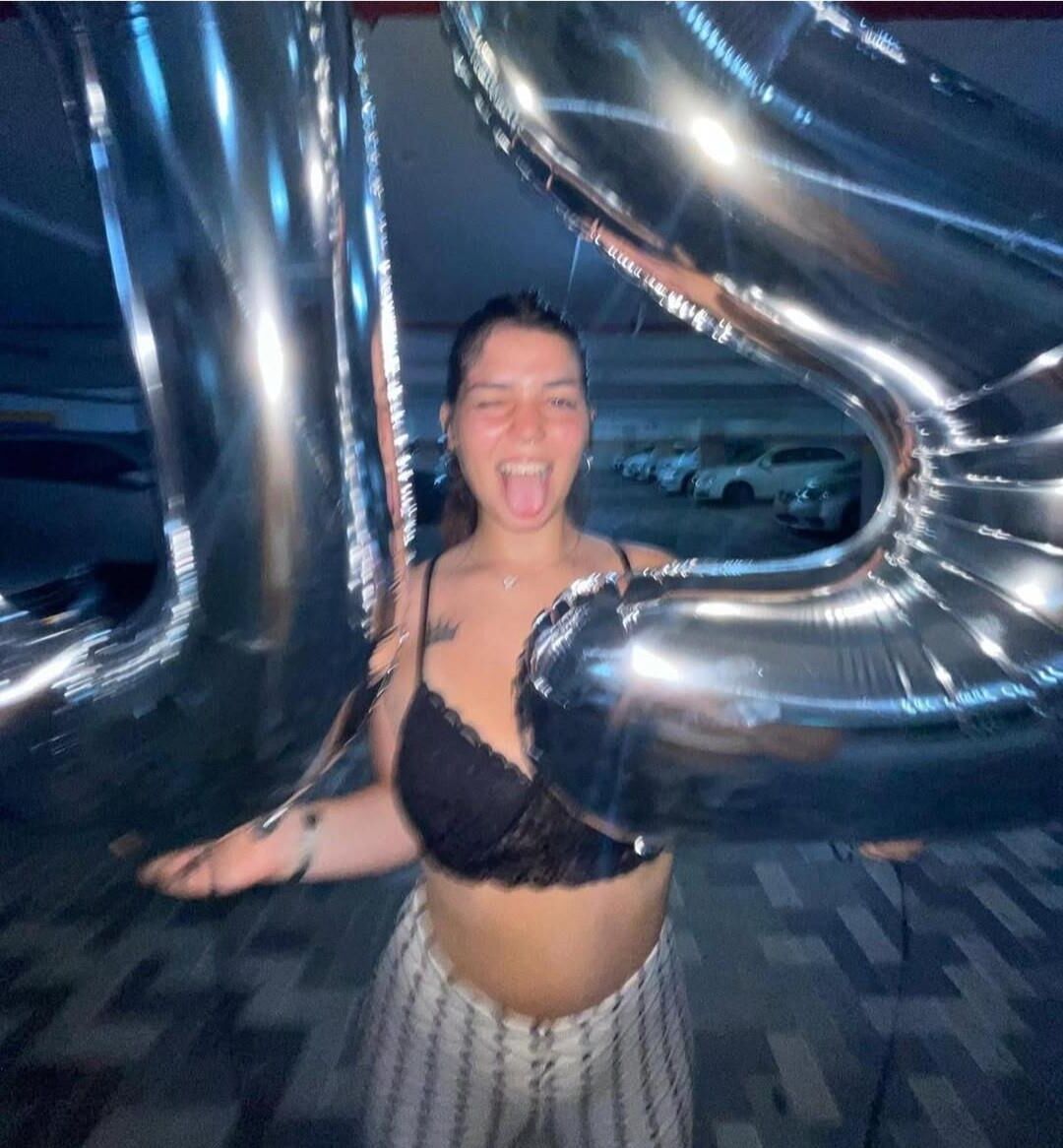 tetas y culo en el fuckmeat May