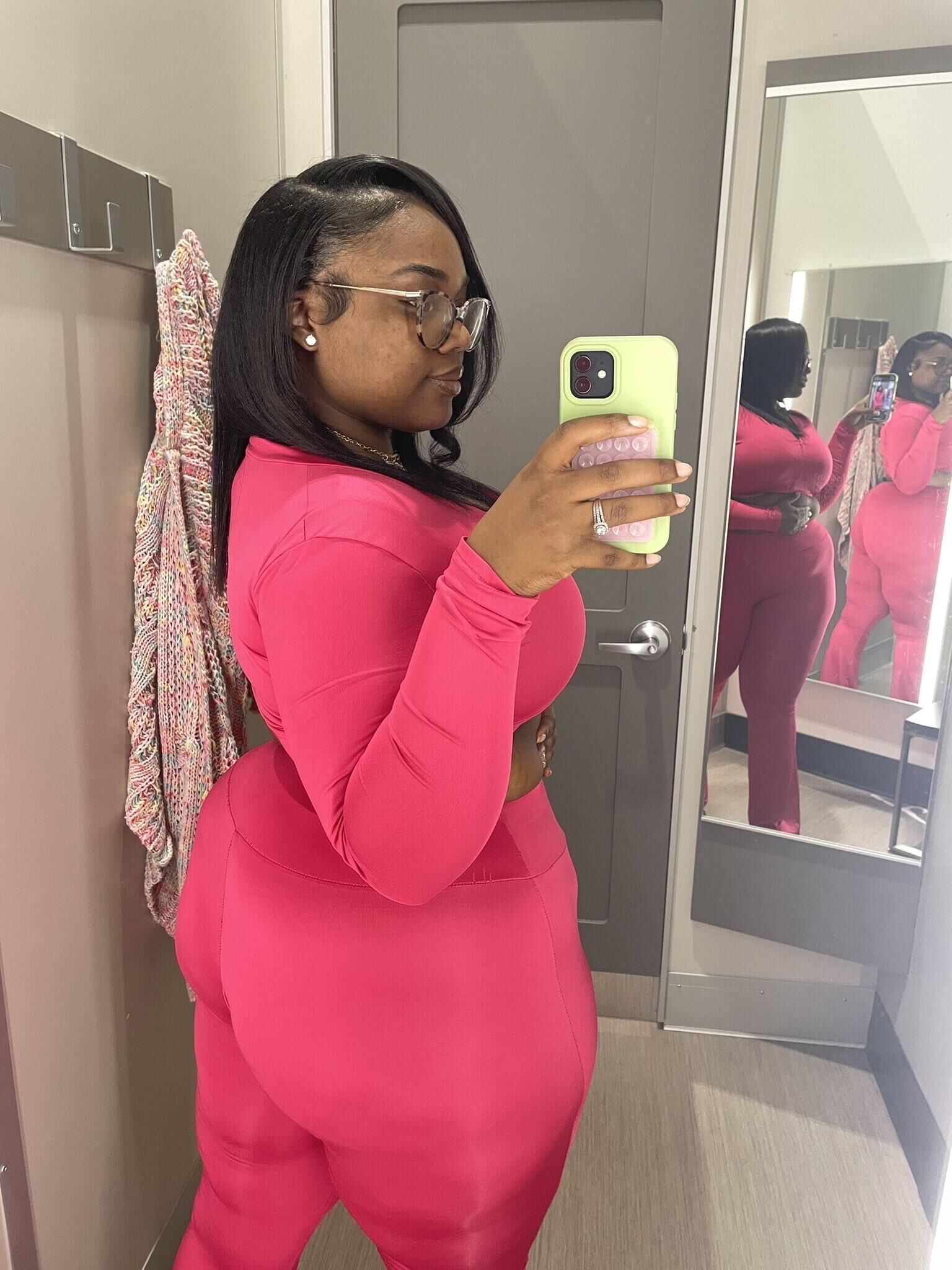 BBWエボニーシャネルが無修正