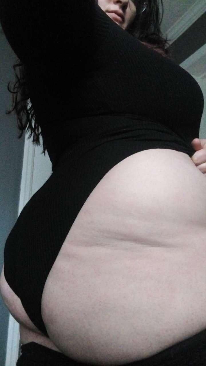 Evilateddybequeen sur insta elle vend aussi