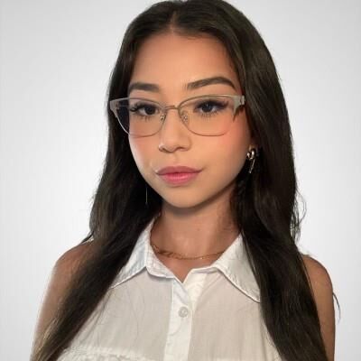 Laura liebt es, ein nackter Psychotherapeut zu sein